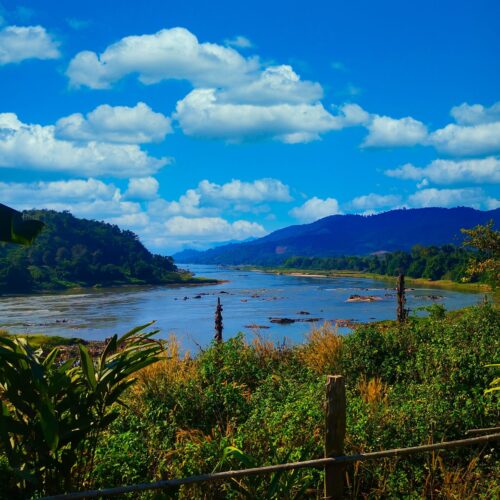 TBB Tours. Laos - Spirit of the Mekong Tour. Mekong vista